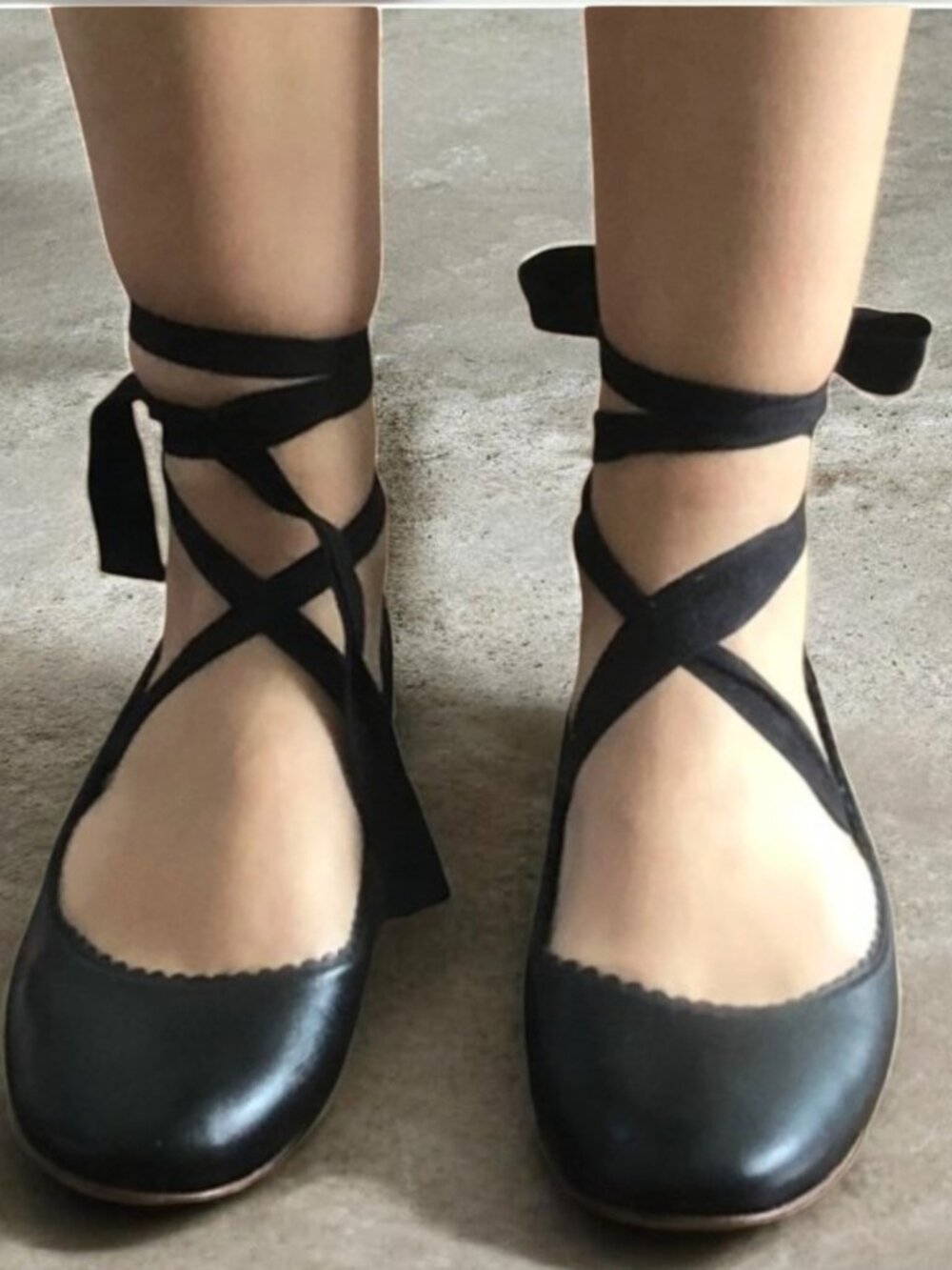 EUC VIA SPIGA ( 7M ) Black Leather Ballet Flats with Ribbon